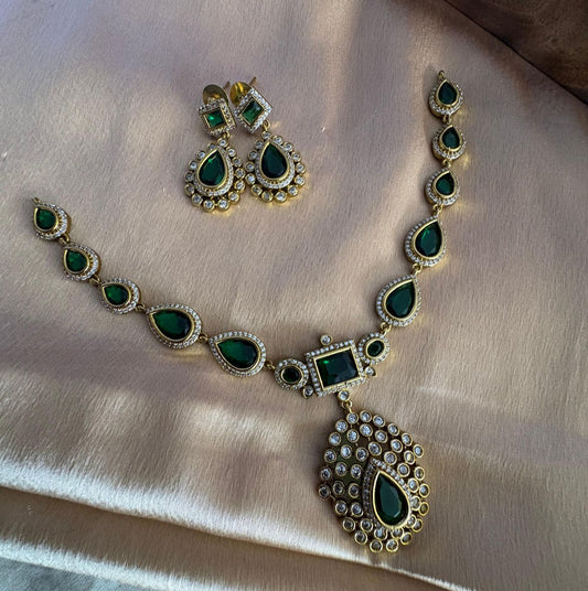 Green Neck set with Beautiful Earrings