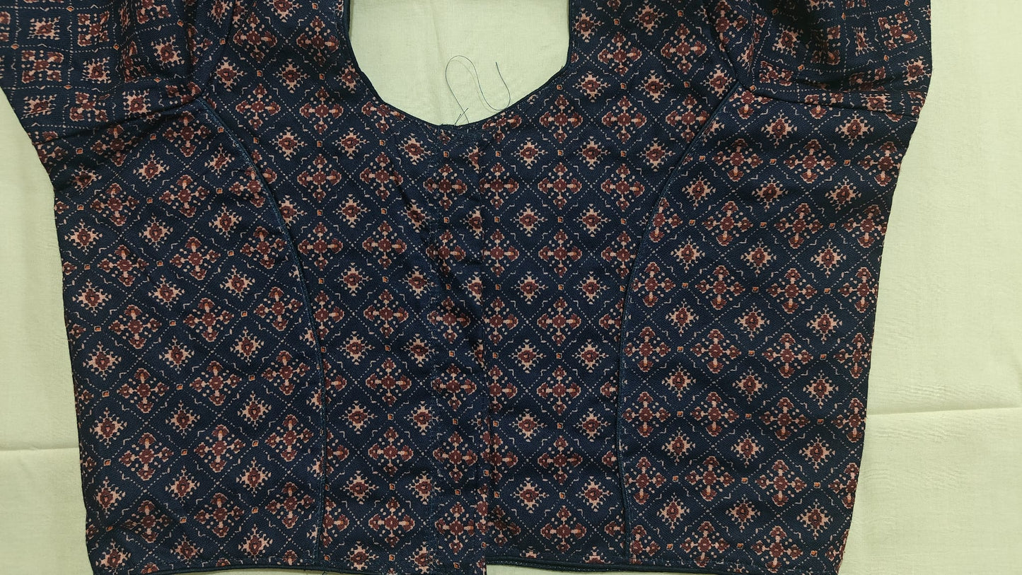 Ready Made Blouse - Sizes: 38 (alterable up to 42)