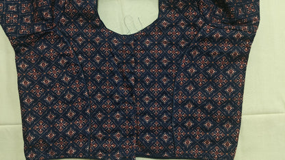 Ready Made Blouse - Sizes: 38 (alterable up to 42)