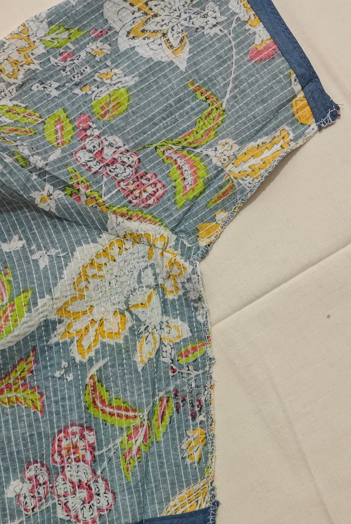 Ready Made Blouse - Sizes: 38 (alterable up to 42)