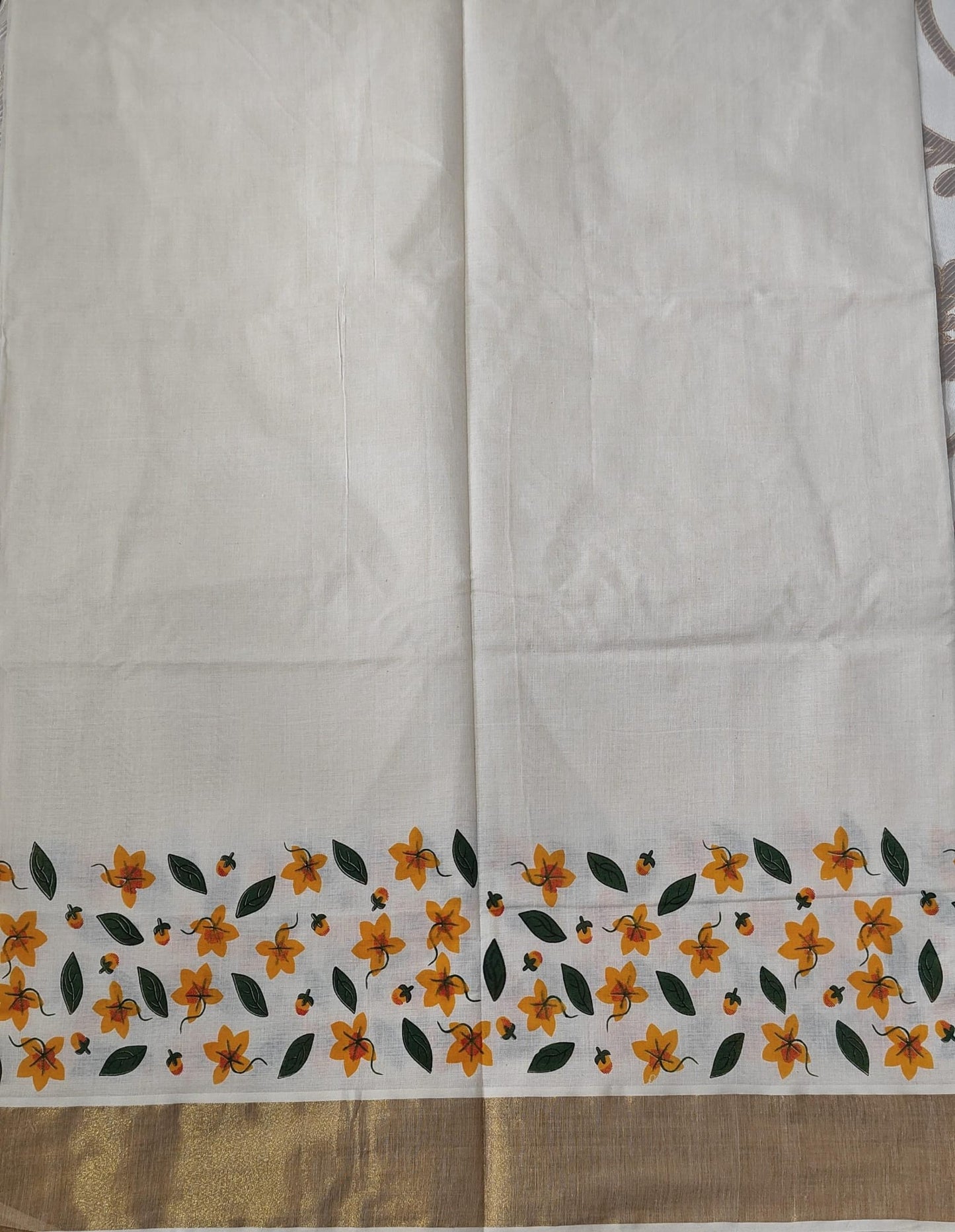 Set Saree with Floral Design