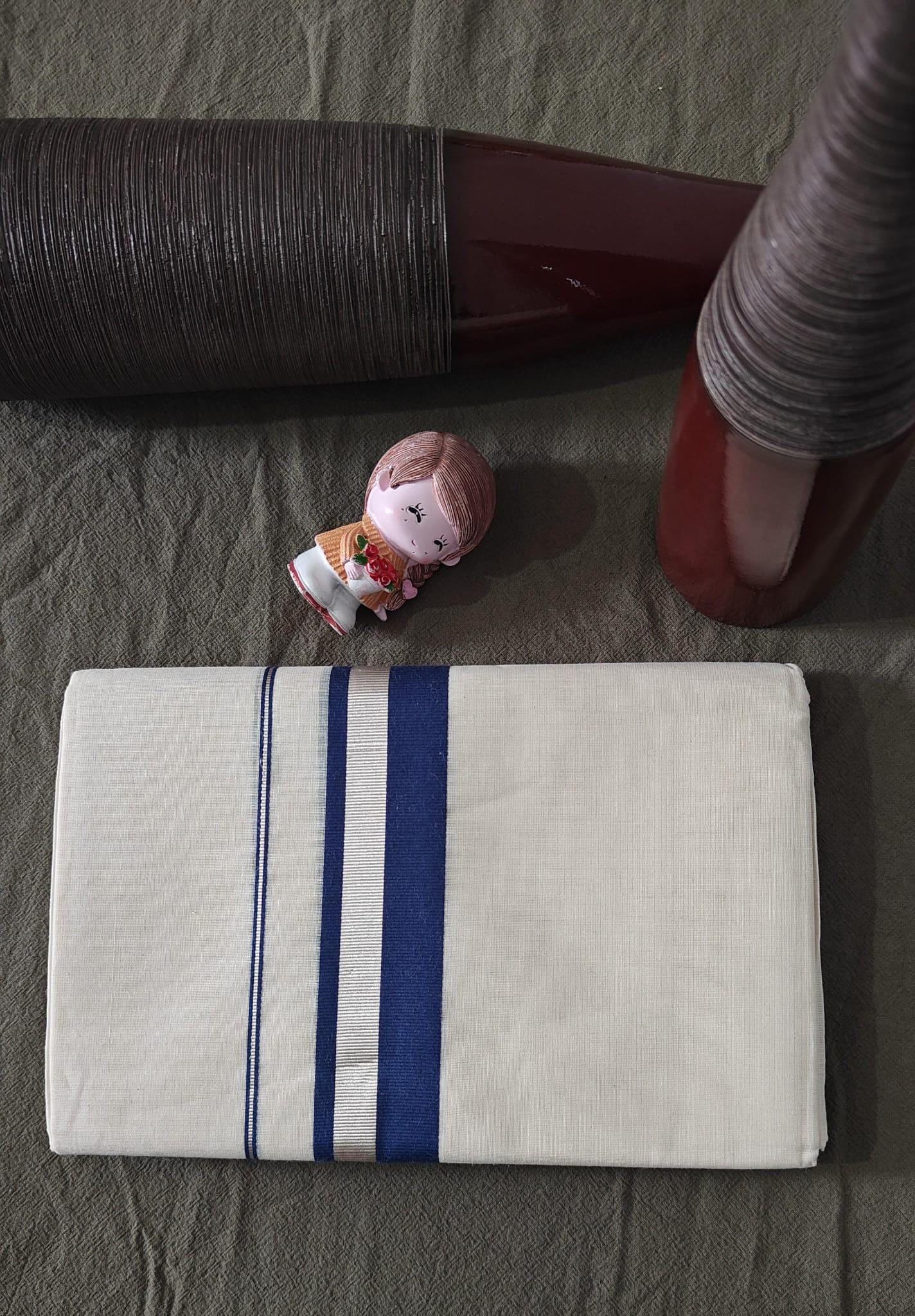 double dhothi with blue border
