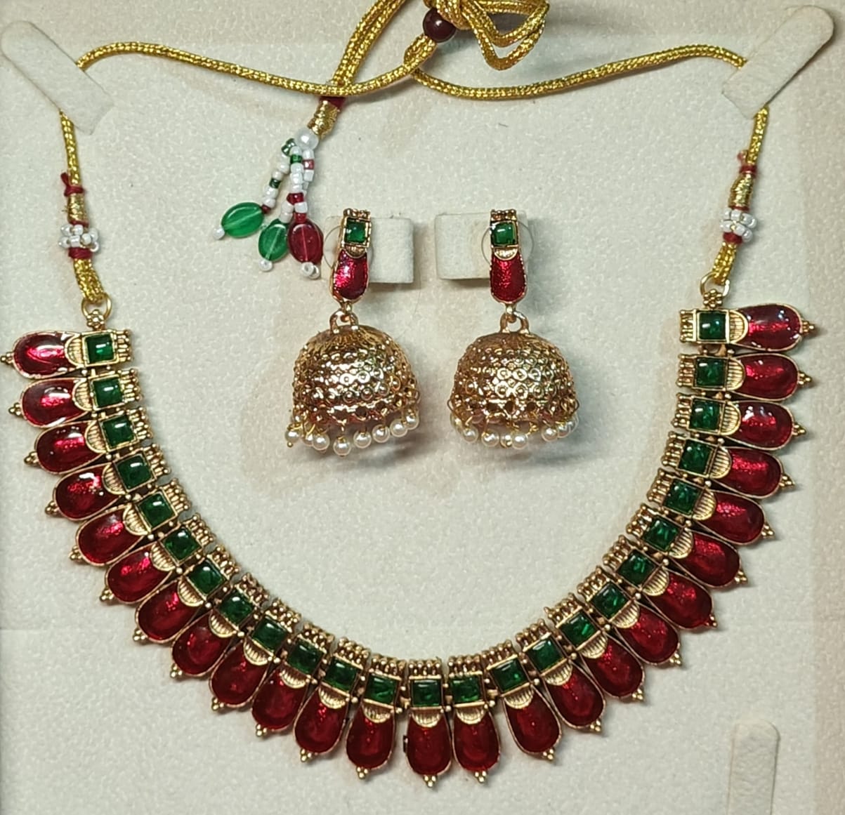 Kovai Neck Set Red With Green Design