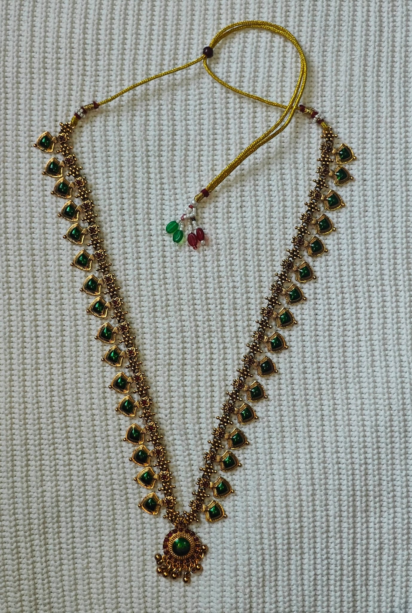 Kovai neck set with Beautiful Earrings