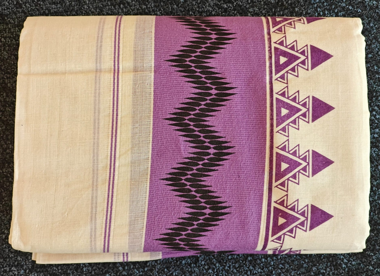 Set Mundu - Temple Design Pallu with 3 Inch Light Purple Kasavu