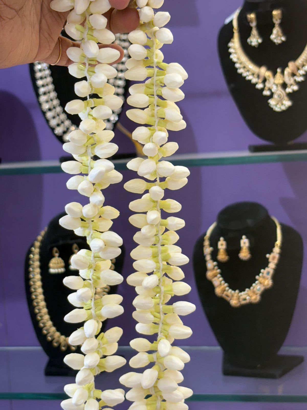 Mulla Mala – Processed Paper Jasmine Garland