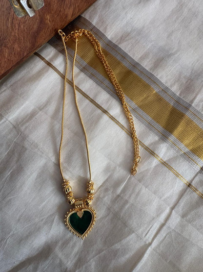 Simple Pendant Neck Chain with Green Heart Locket