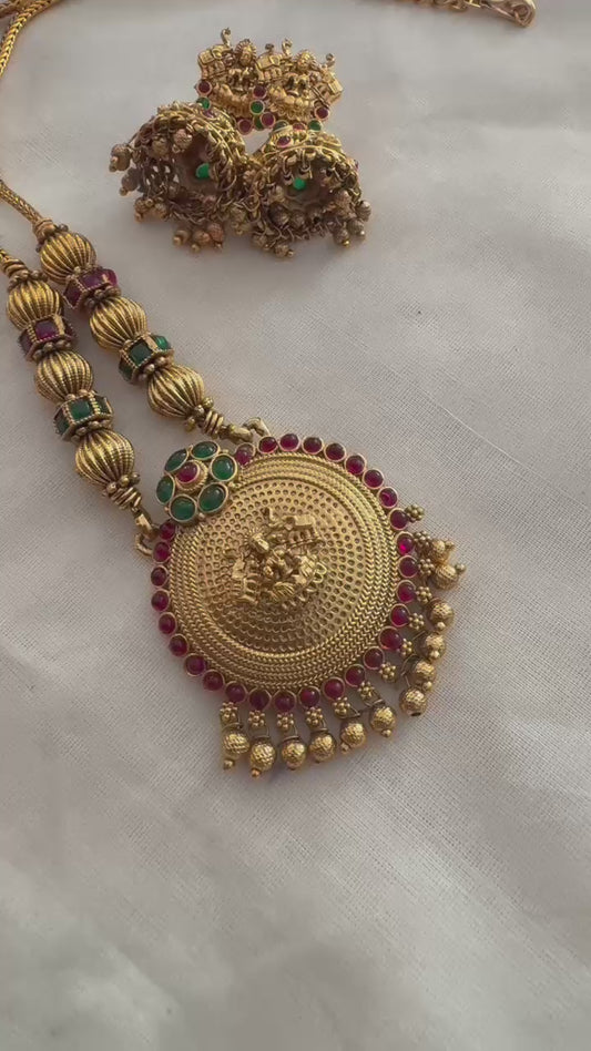 Lakshmi neck set with Beautiful Earrings
